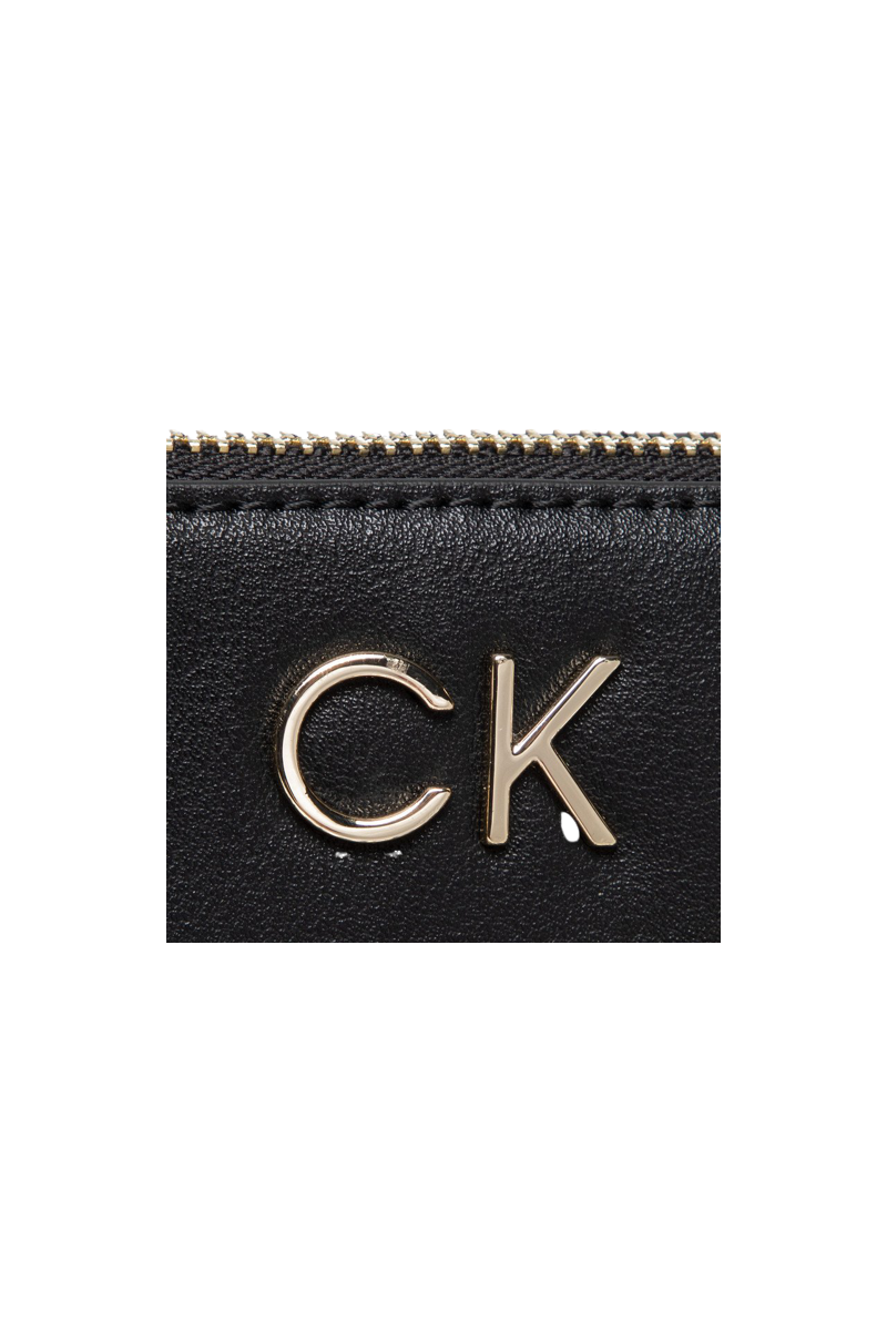 CALVIN KLEIN RE-LOCK EW CROSSBODY W CHAIN BLACK