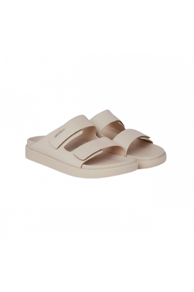 CALVIN KLEIN - FLAT ADJ SLIDE CALVIN MTL LTH STONY BEIGE